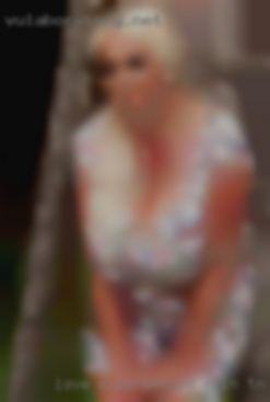 Love experienced Erin, TN and sophisticated men.